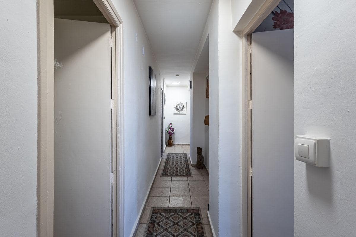 4 soveværelse Villa til salg i Moclin med garage - € 89.000 (Ref: 9973354)