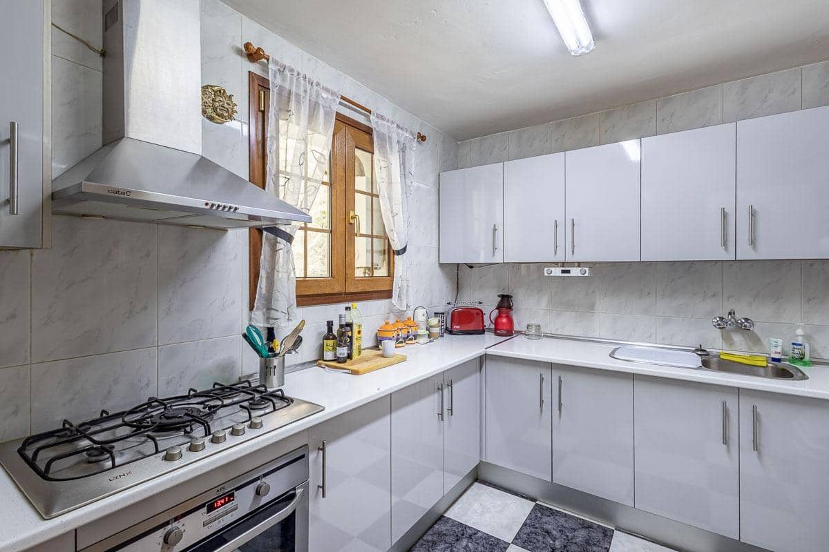 4 soveværelse Villa til salg i Moclin med garage - € 89.000 (Ref: 9973354)