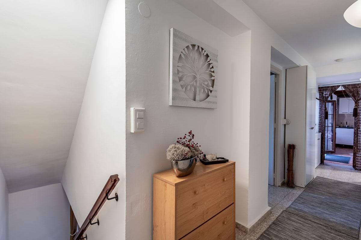 4 soveværelse Villa til salg i Moclin med garage - € 89.000 (Ref: 9973354)