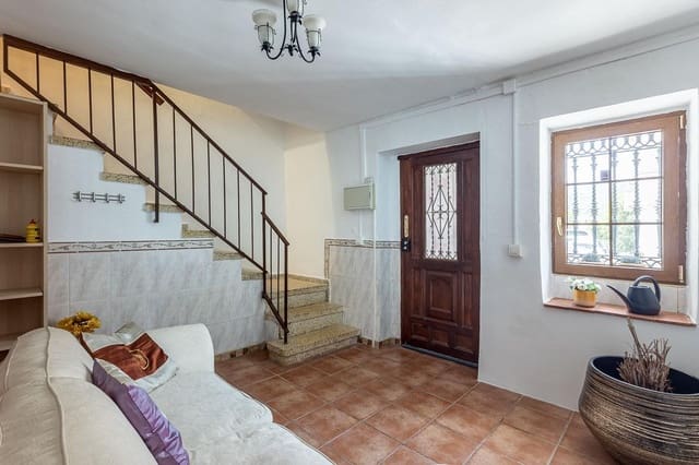 4 soveværelse Villa til salg i Moclín med garage - € 89.000 (Ref: 9973354)