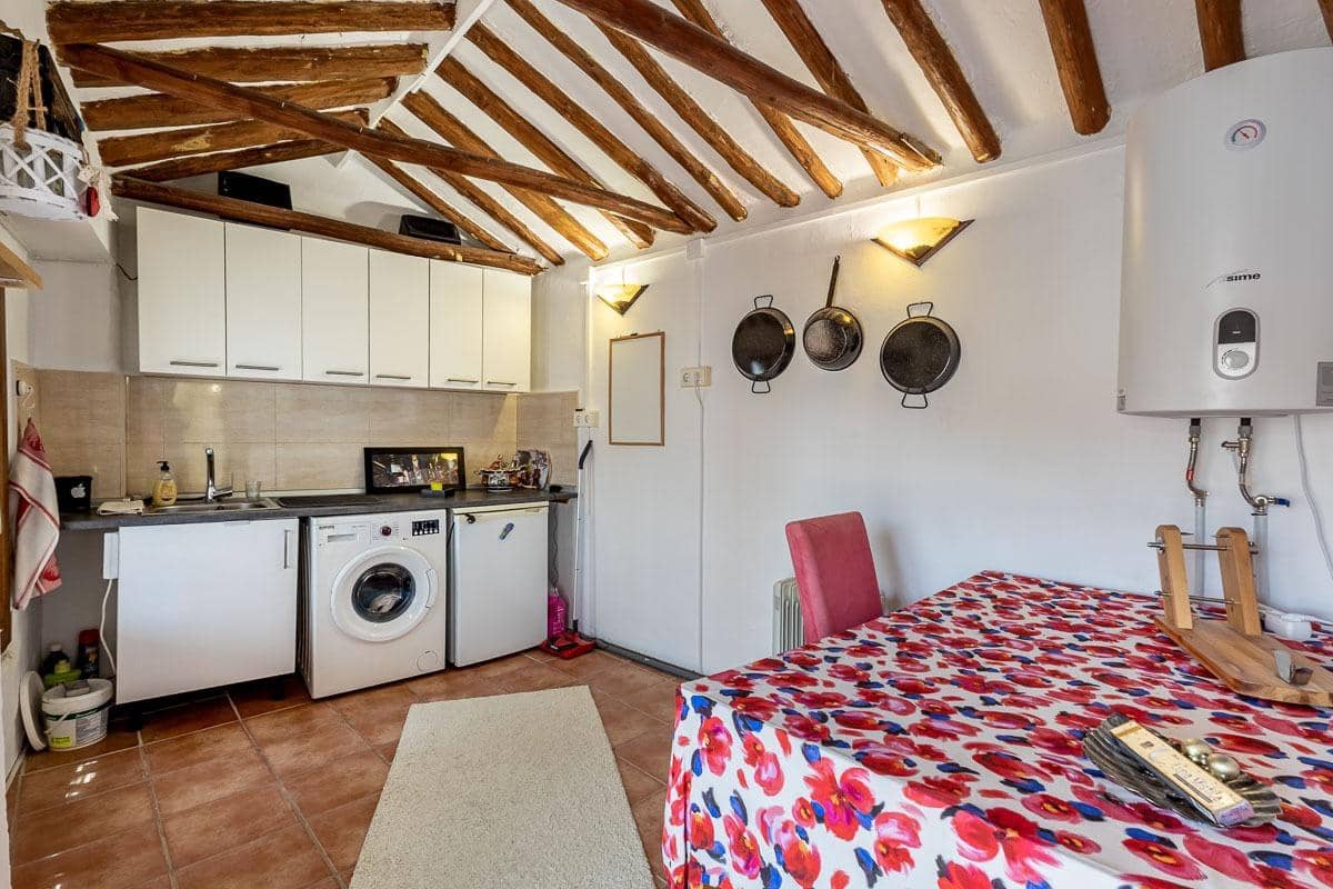 4 soveværelse Villa til salg i Moclin med garage - € 89.000 (Ref: 9973354)