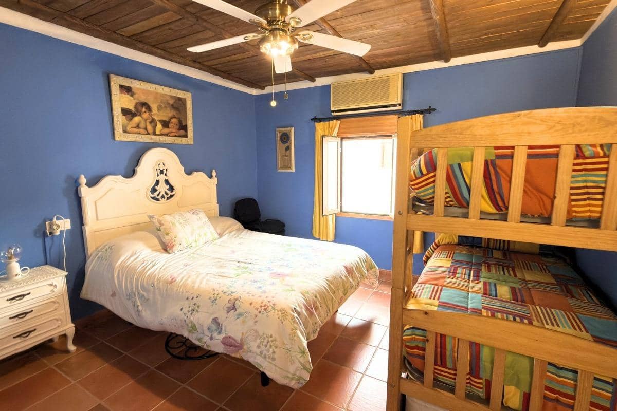 Chalet de 3 habitaciones en Alhama de Granada en venta - 120.000 € (Ref: 9973355)