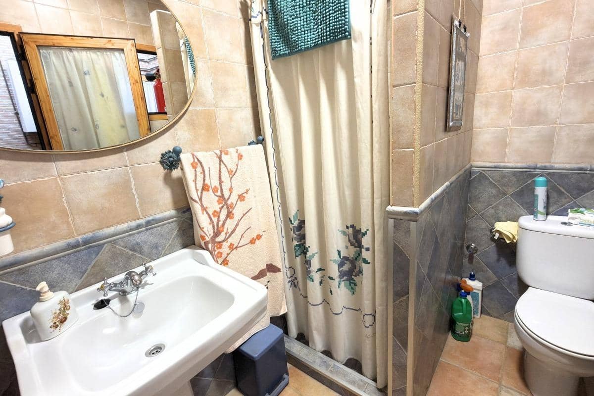 Chalet de 3 habitaciones en Alhama de Granada en venta - 120.000 € (Ref: 9973355)