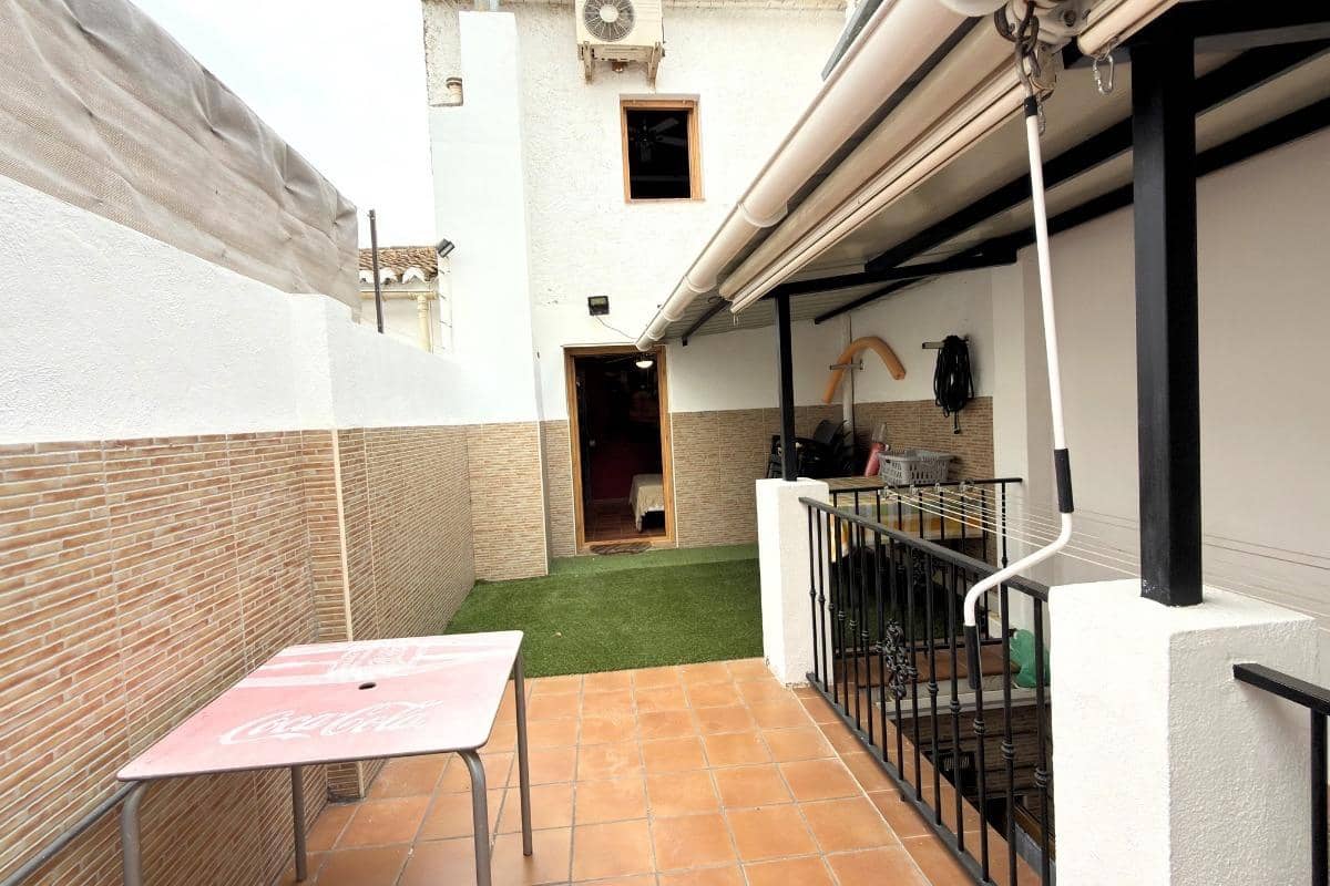Chalet de 3 habitaciones en Alhama de Granada en venta - 120.000 € (Ref: 9973355)