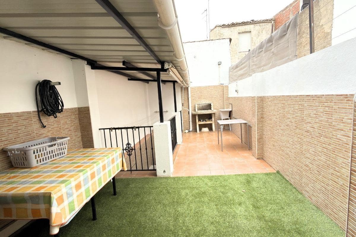 Chalet de 3 habitaciones en Alhama de Granada en venta - 120.000 € (Ref: 9973355)