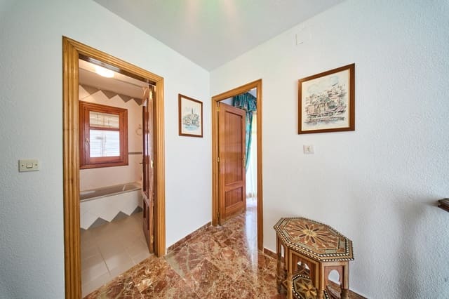 4 soverom Villa til salgs i Otura med svømmebasseng - € 345 000 (Ref: 9984615)