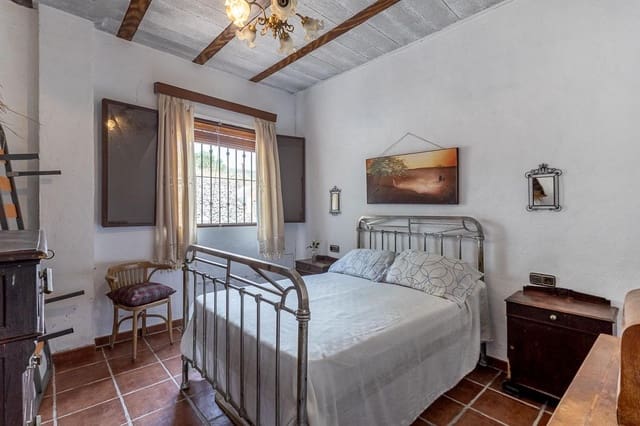 3 makuuhuone Huvila myytävänä paikassa Alhama de Granada mukana uima-altaan - 159 000 € (Ref: 9984616)