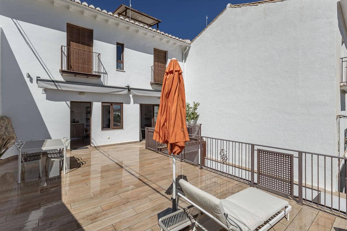 2 bedroom Apartment for sale in Alhama de Granada - € 199,000 (Ref: 9984617)