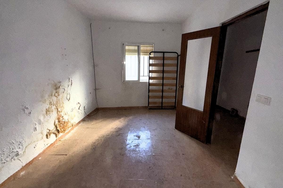 4 soverom Villa til salgs i Jayena - € 35 000 (Ref: 9984618)