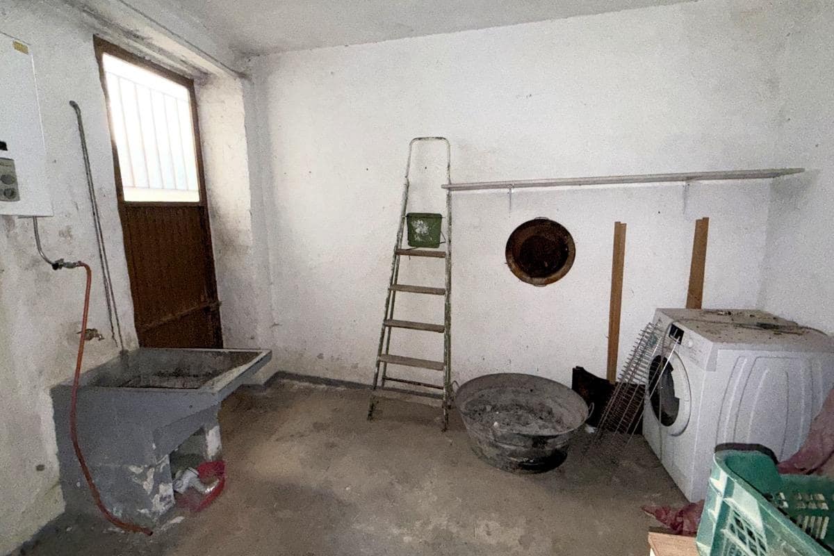 4 soverom Villa til salgs i Jayena - € 35 000 (Ref: 9984618)