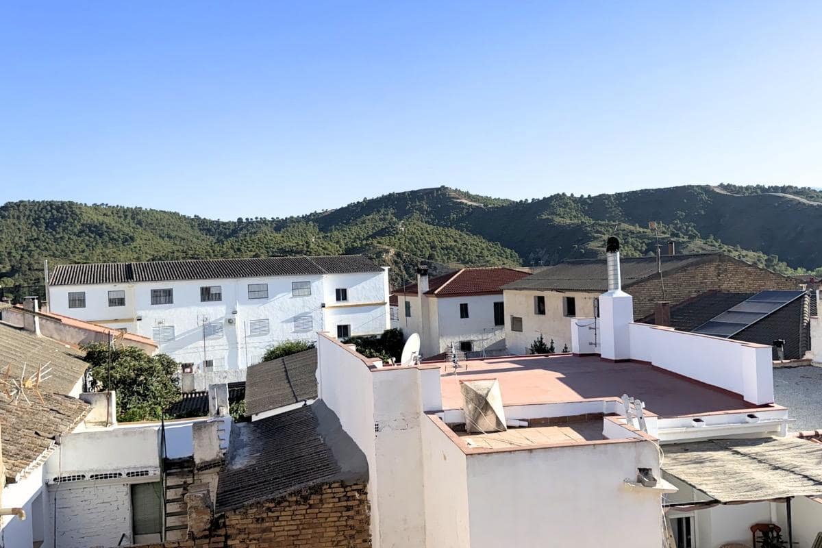 4 soverom Villa til salgs i Jayena - € 35 000 (Ref: 9984618)