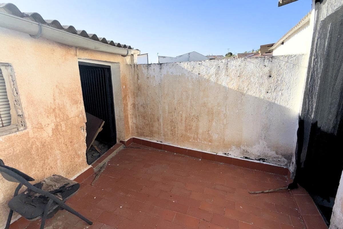 4 soverom Villa til salgs i Jayena - € 35 000 (Ref: 9984618)
