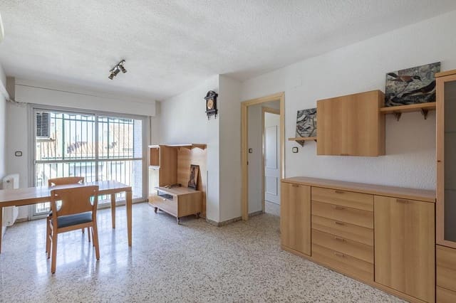 3 Zimmer Apartment zu verkaufen in Centro - Sagrario, Granada Stadt mit Garage - 115.000 € (Ref: 9984619)