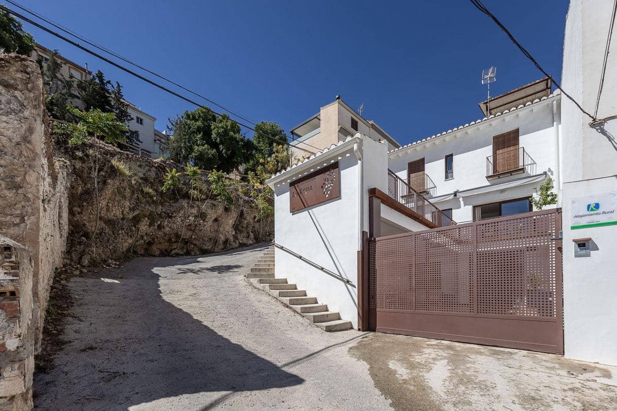 2 soverom Leilighet til salgs i Alhama de Granada med garasje - € 225 000 (Ref: 9984620)