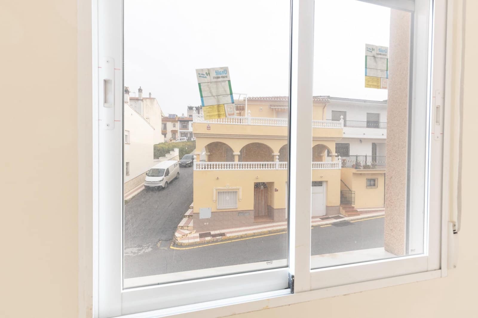 2 slaapkamer Appartement te koop in Guevejar met garage - € 115.000 (Ref: 9984621)