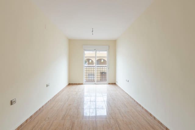 2 quarto Apartamento para venda em Güevéjar com garagem - 115 000 € (Ref: 9984621)