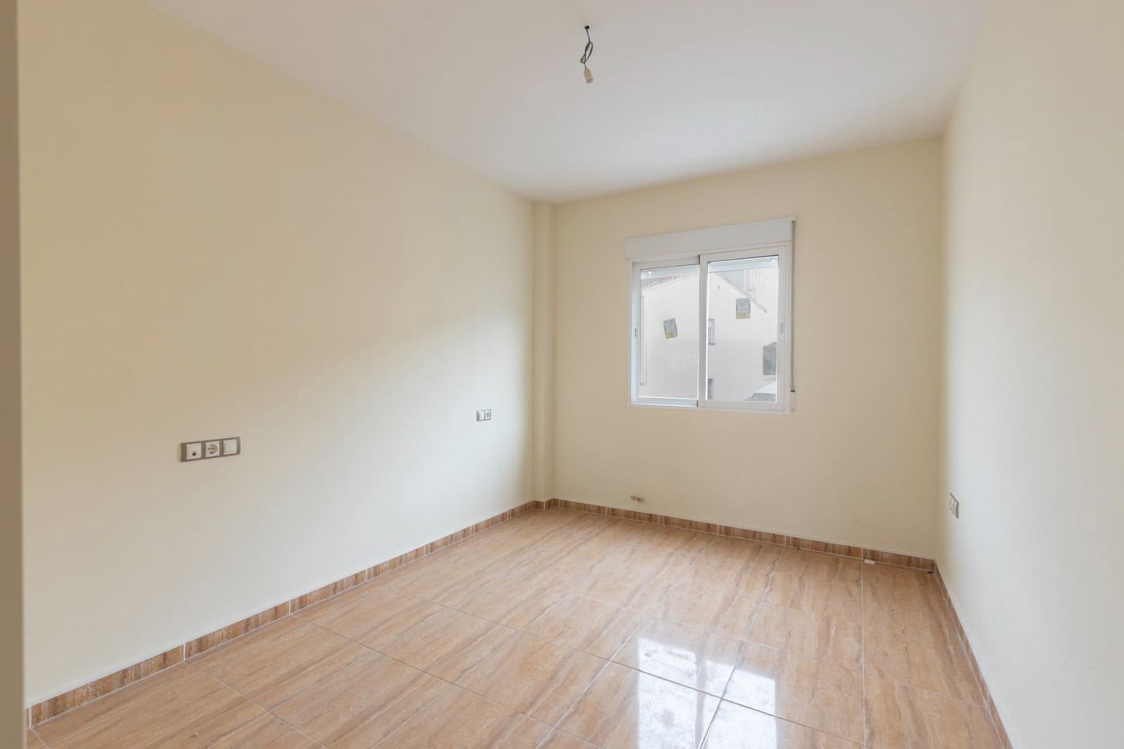 2 camera da letto Appartamento in vendita in Guevejar con garage - 109.900 € (Rif: 9984621)