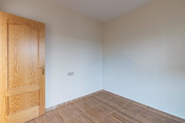 2 camera da letto Appartamento in vendita in Güevéjar con garage - 109.900 € (Rif: 9984621)
