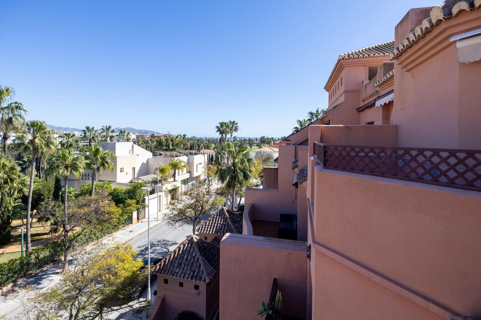 4 chambre Penthouse à vendre à Motril avec piscine garage - 505 000 € (Ref: 9984623)