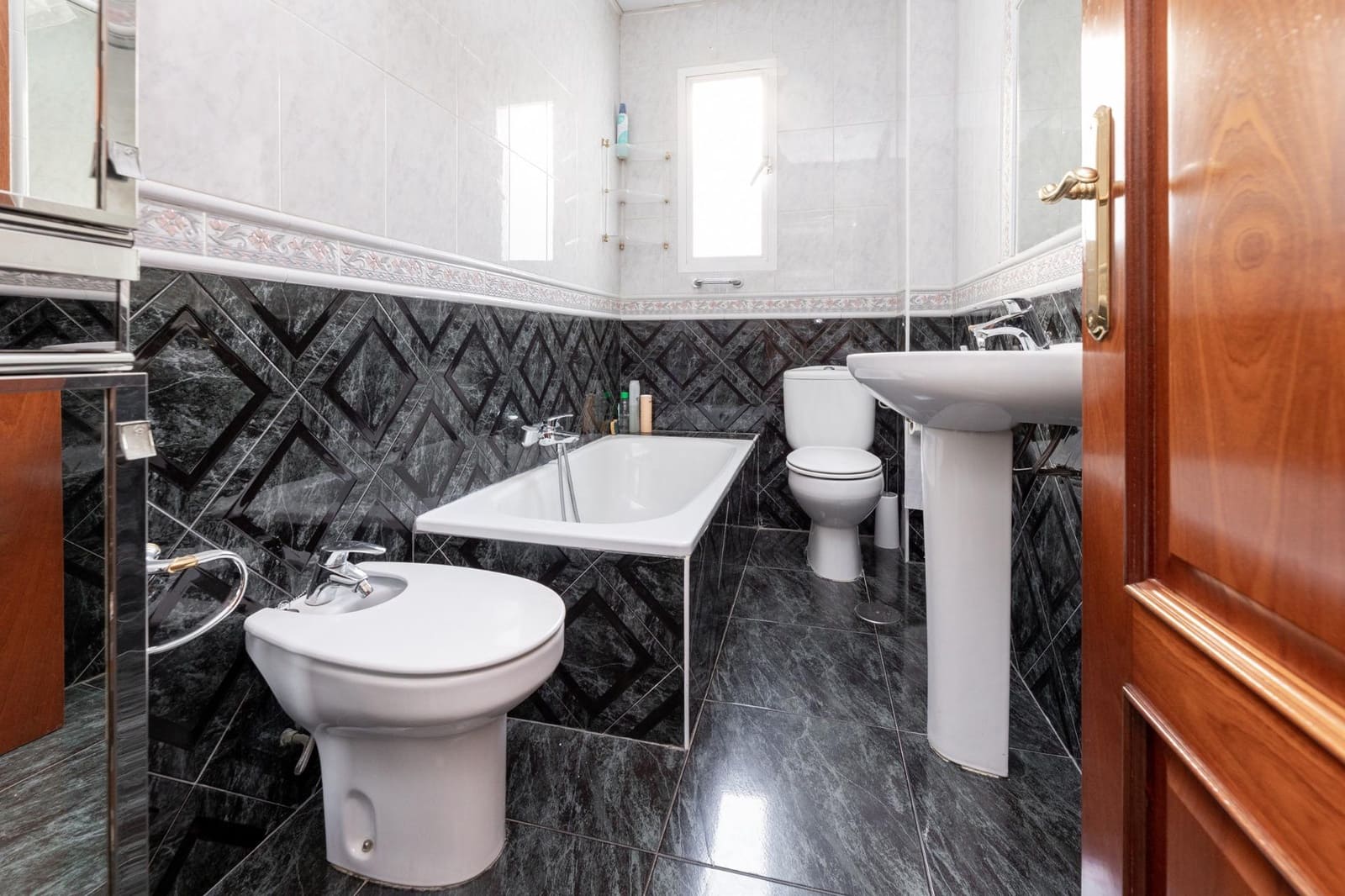2 soverom Leilighet til salgs i Granada by - € 220 000 (Ref: 9984625)
