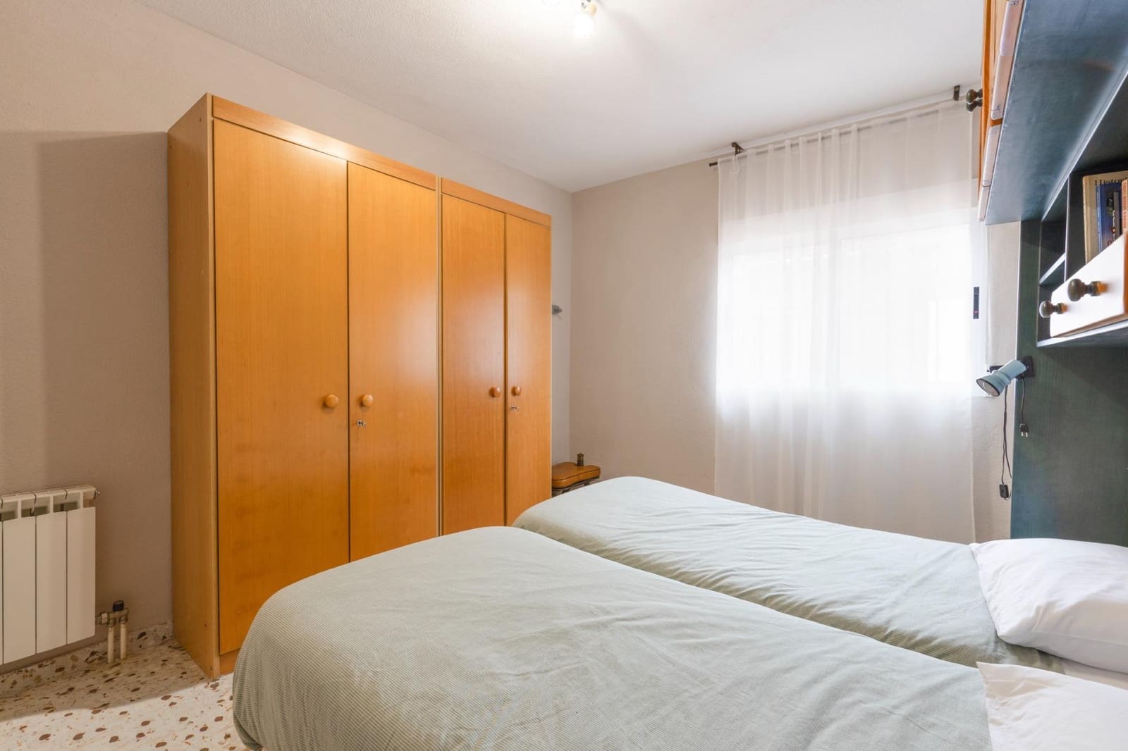5 Zimmer Villa zu verkaufen in Huetor Santillan mit Pool - 279.990 € (Ref: 9990333)