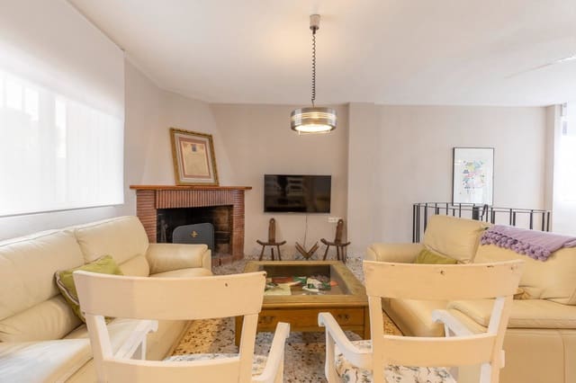 5 Zimmer Villa zu verkaufen in Huétor Santillán mit Pool - 279.990 € (Ref: 9990333)
