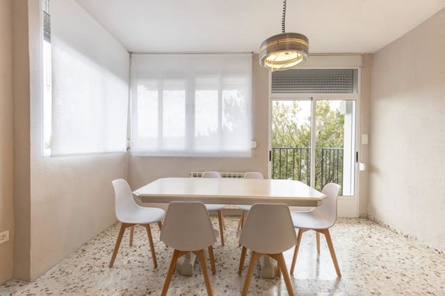 5 Zimmer Villa zu verkaufen in Huétor Santillán mit Pool - 279.990 € (Ref: 9990333)