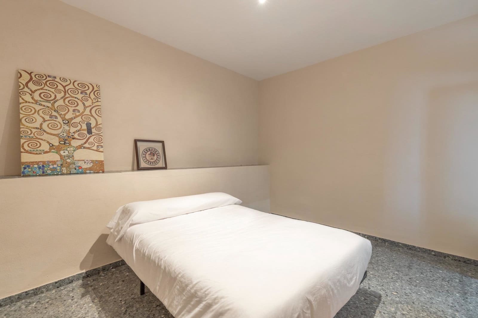 5 Zimmer Villa zu verkaufen in Huetor Santillan mit Pool - 279.990 € (Ref: 9990333)