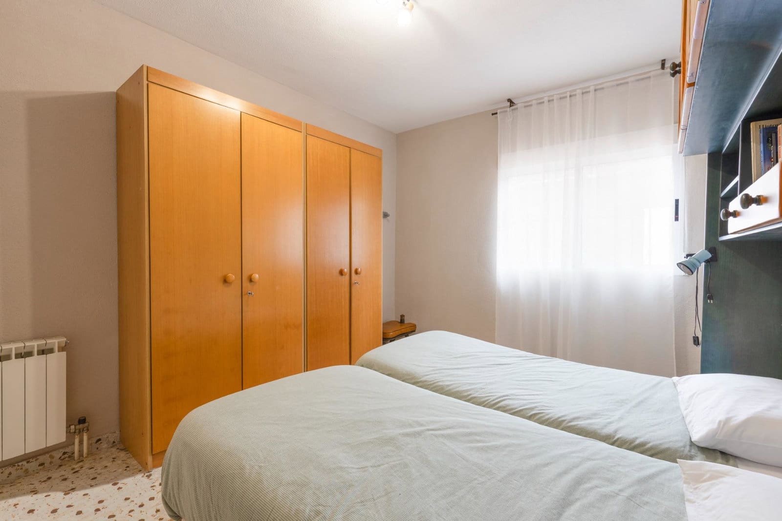 5 Zimmer Villa zu verkaufen in Huetor Santillan mit Pool - 279.990 € (Ref: 9990333)