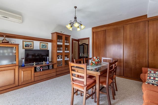 3 slaapkamer Appartement te koop in Granada stad met garage - € 175.000 (Ref: 9994877)