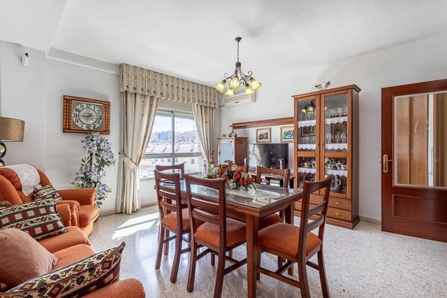 3 slaapkamer Appartement te koop in Granada stad met garage - € 175.000 (Ref: 9994877)