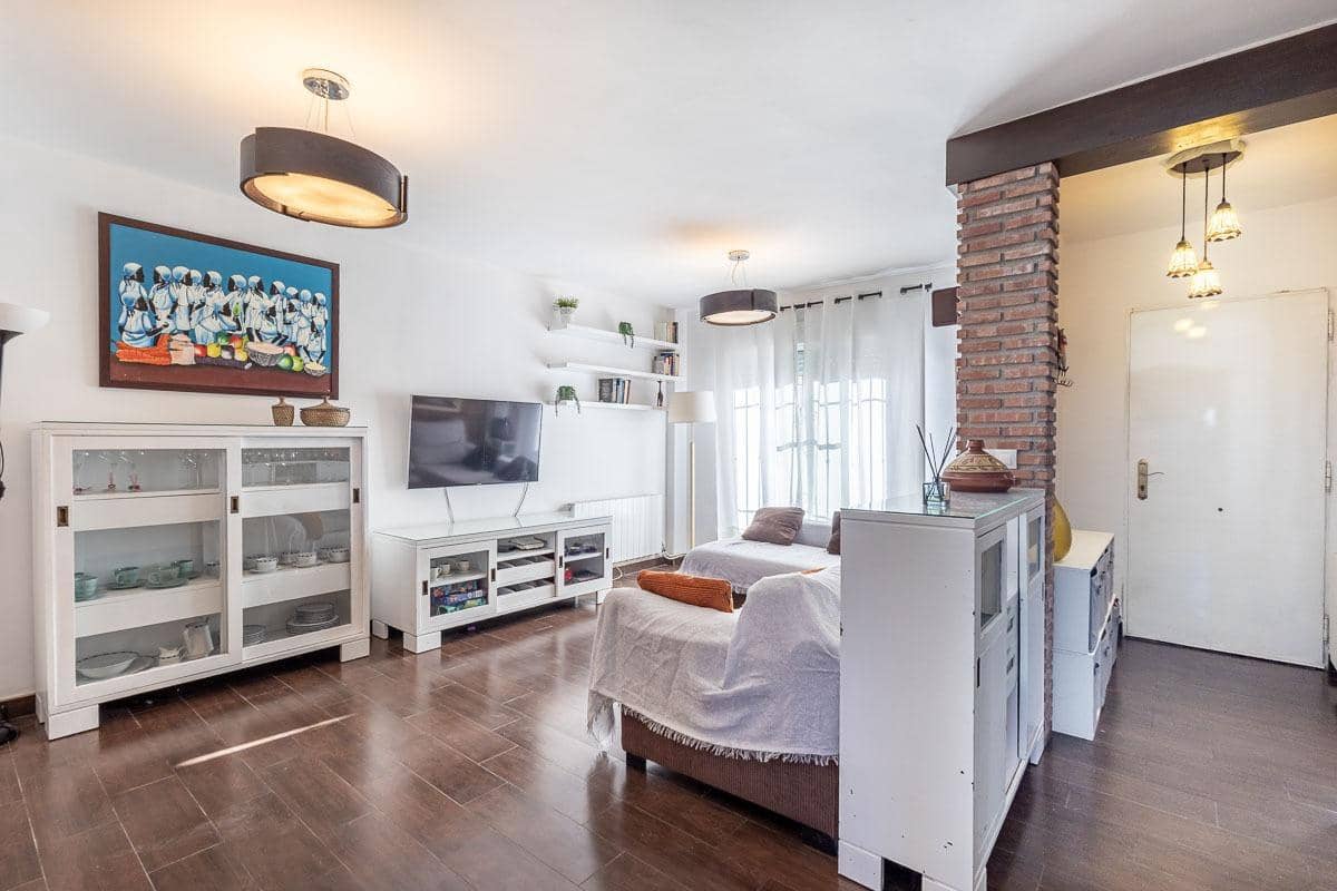 3 chambre Villa/Maison à vendre à Pinos Genil avec piscine garage - 259 900 € (Ref: 9998483)