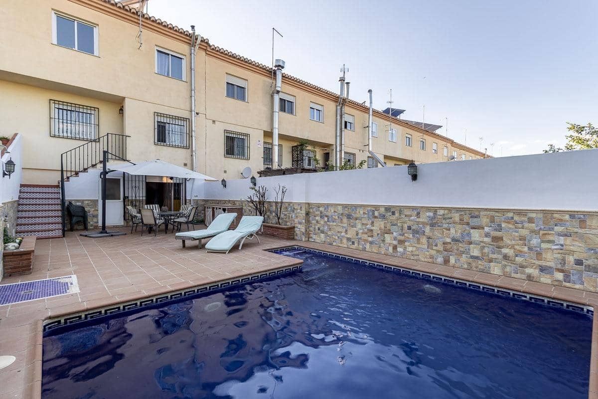 3 chambre Villa/Maison à vendre à Pinos Genil avec piscine garage - 259 900 € (Ref: 9998483)