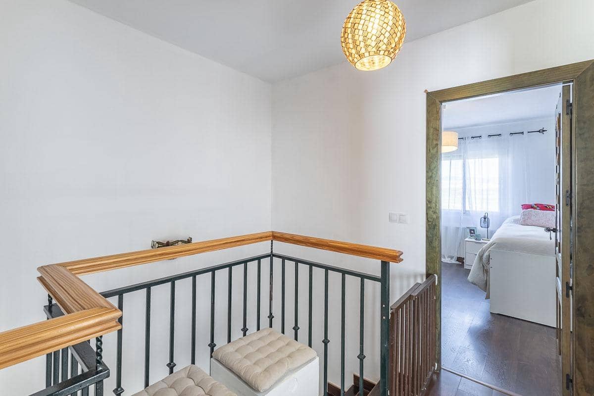 3 chambre Villa/Maison à vendre à Pinos Genil avec piscine garage - 259 900 € (Ref: 9998483)