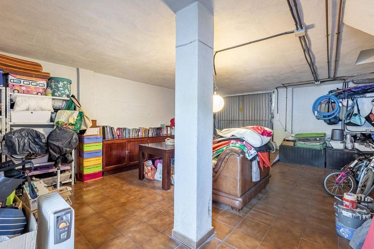 3 chambre Villa/Maison à vendre à Pinos Genil avec piscine garage - 259 900 € (Ref: 9998483)