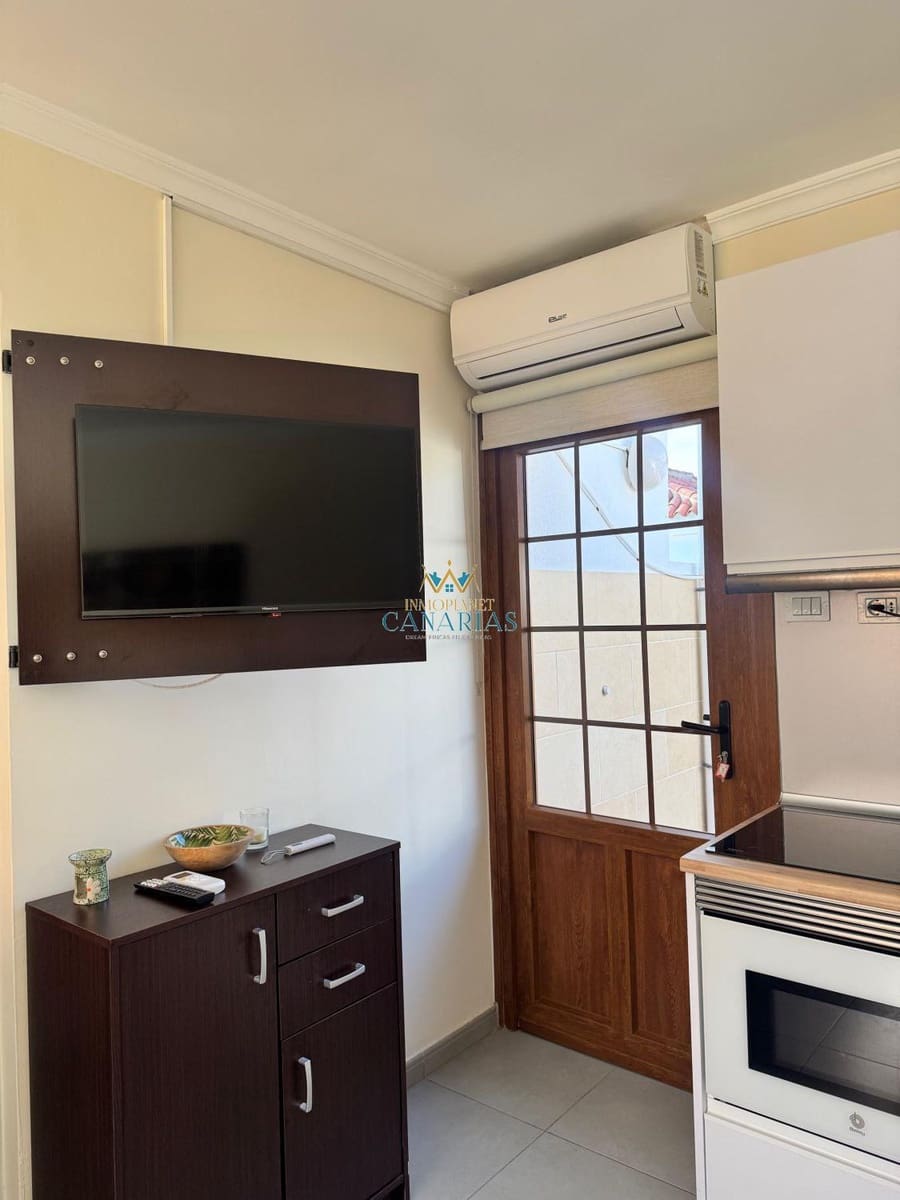 Appartement de 1 chambre à louer à Maspalomas avec piscine - 1 500 € (Ref: 10044609)