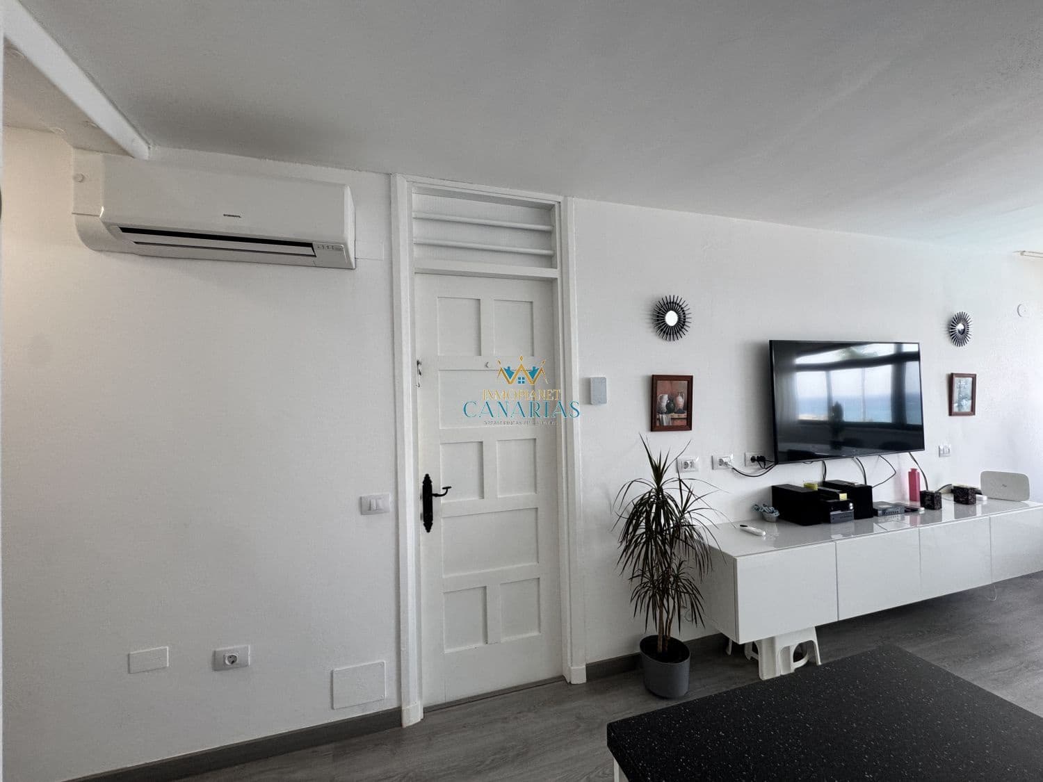 1 slaapkamer Appartement te huur in San Bartolome de Tirajana met zwembad - € 1.300 (Ref: 10048867)