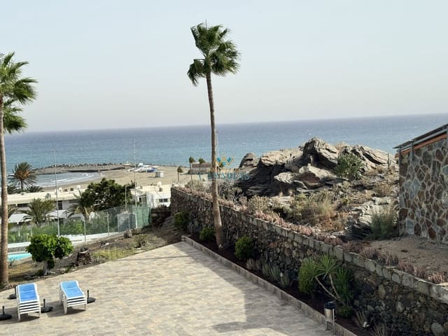 1 slaapkamer Appartement te huur in San Bartolomé de Tirajana met zwembad - € 1.300 (Ref: 10048867)