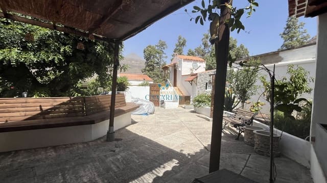 6 slaapkamer Huis te koop in Fataga, San Bartolomé de Tirajana met garage - € 480.000 (Ref: 10080541)