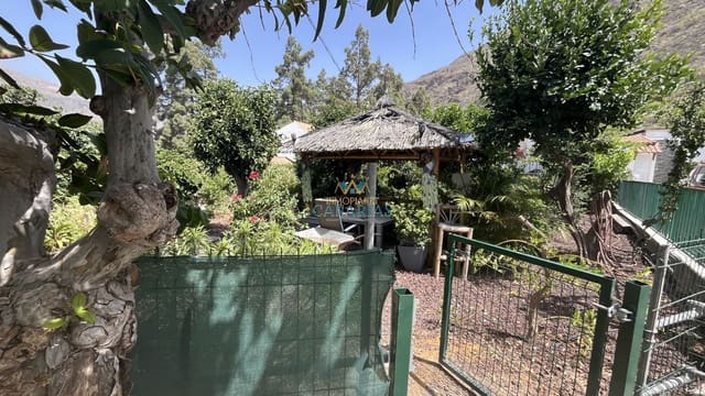 6 soverom Hus til salgs i Fataga, San Bartolomé de Tirajana med garasje - € 480 000 (Ref: 10080541)