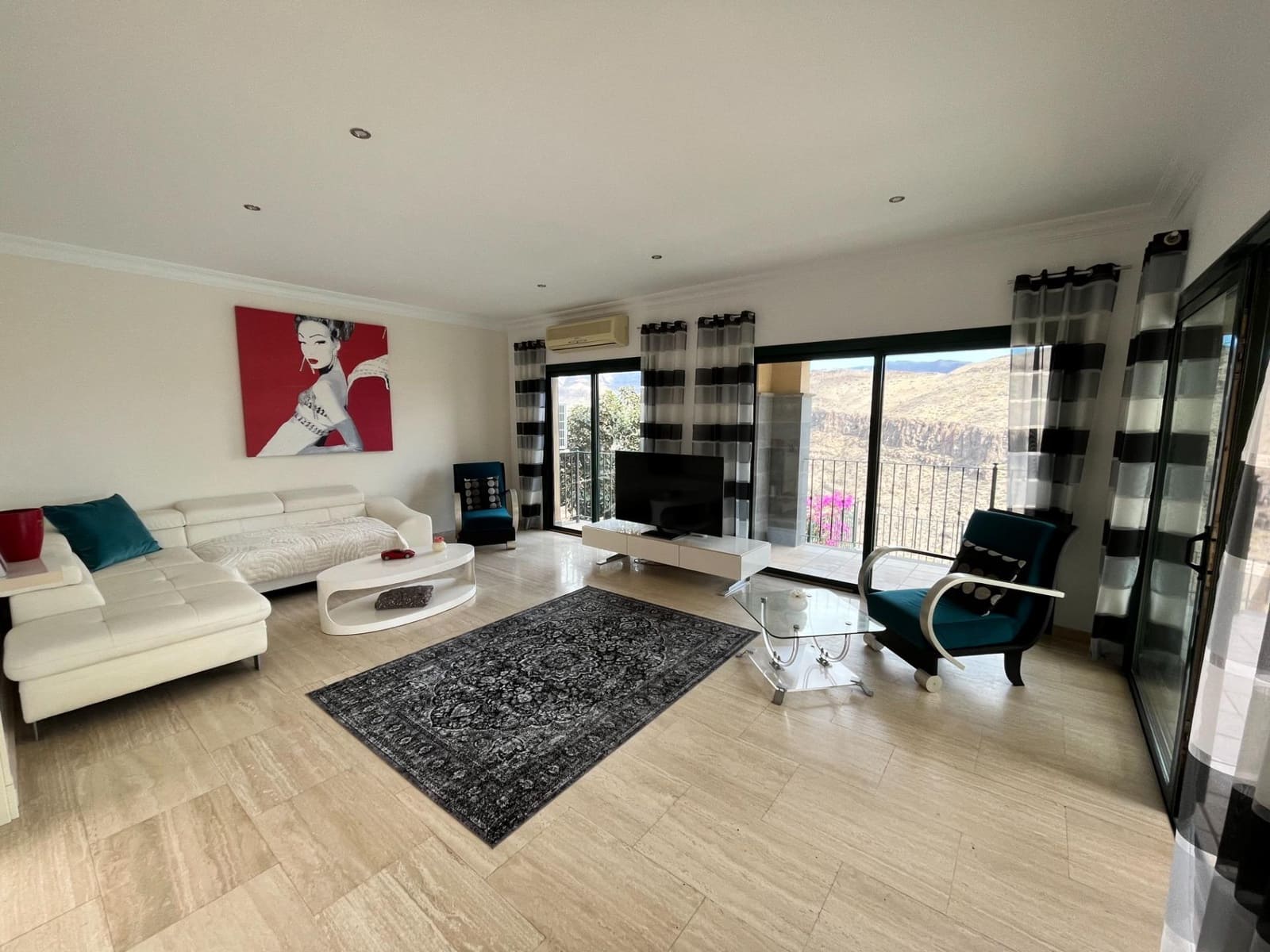 3 chambre Villa/Maison à vendre à San Bartolome de Tirajana avec piscine garage - 949 000 € (Ref: 7636207)