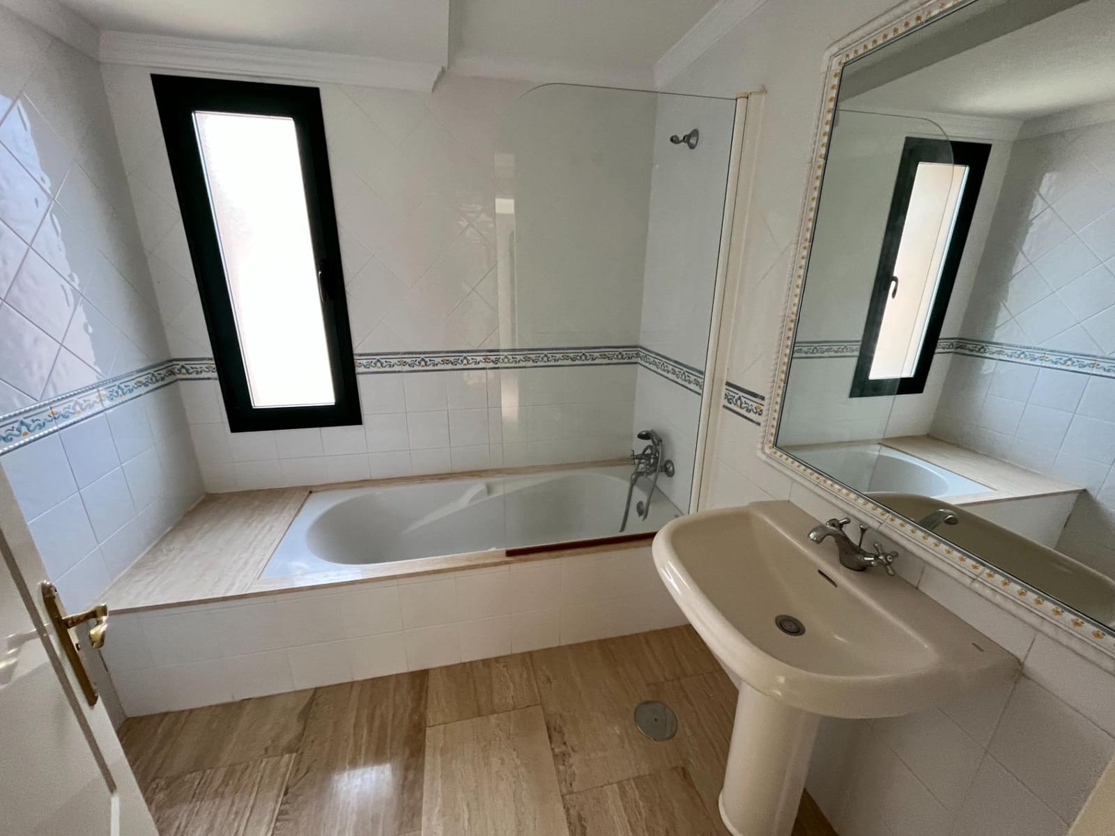 3 chambre Villa/Maison à vendre à San Bartolome de Tirajana avec piscine garage - 949 000 € (Ref: 7636207)