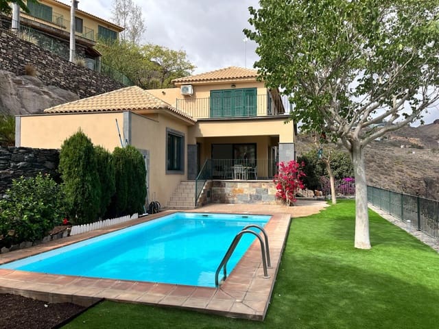 3 quarto Moradia para venda em San Bartolomé de Tirajana com piscina garagem - 949 000 € (Ref: 7636207)