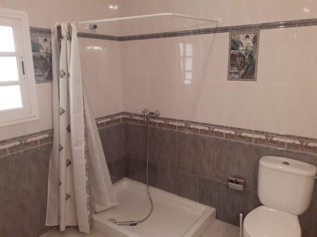 Apartamento de 4 habitaciones en Santa Lucía de Tirajana en venta con garaje - 469.999 € (Ref: 8254466)