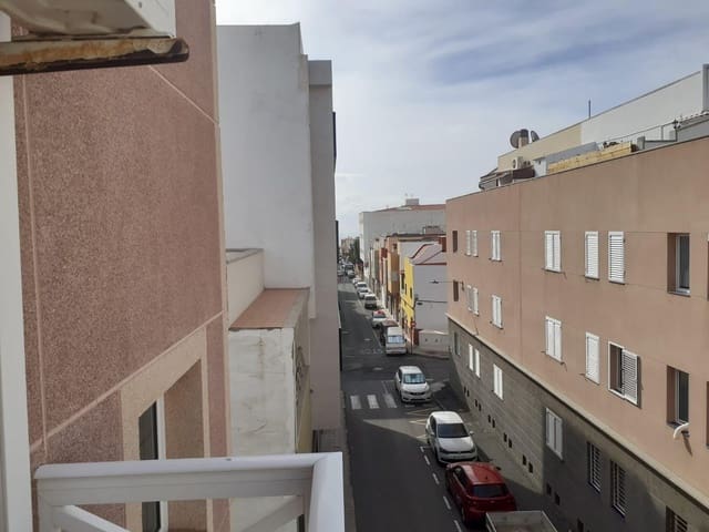 Apartamento de 4 habitaciones en Santa Lucía de Tirajana en venta con garaje - 469.999 € (Ref: 8254466)