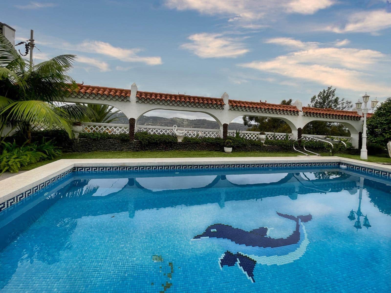 5 soveværelse Villa til salg i Santa Brigida med swimmingpool garage - € 950.000 (Ref: 8532038)