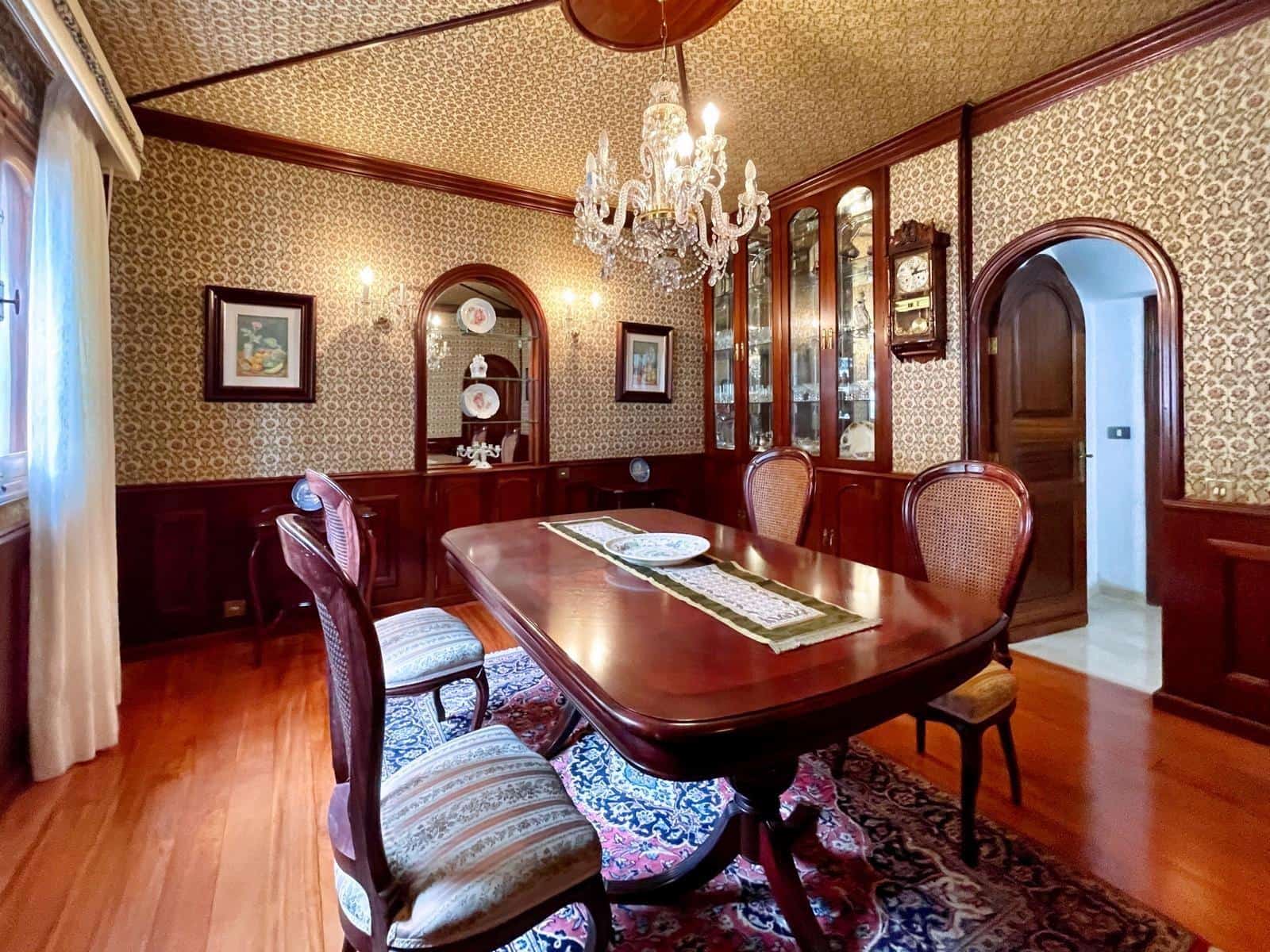 5 soveværelse Villa til salg i Santa Brigida med swimmingpool garage - € 950.000 (Ref: 8532038)