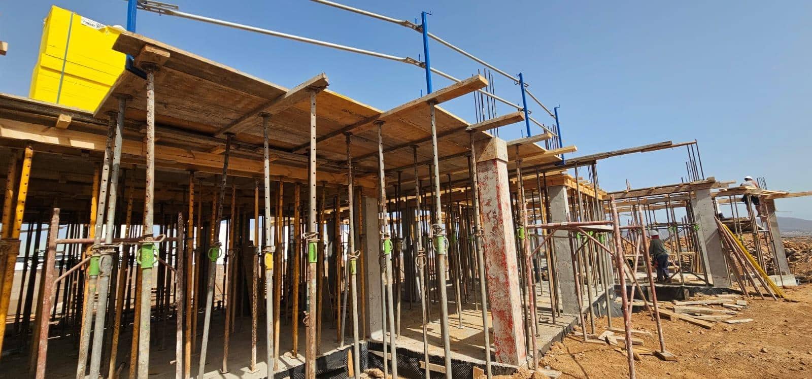 2 soveværelse Villa til salg i La Oliva med swimmingpool - € 454.000 (Ref: 9065150)