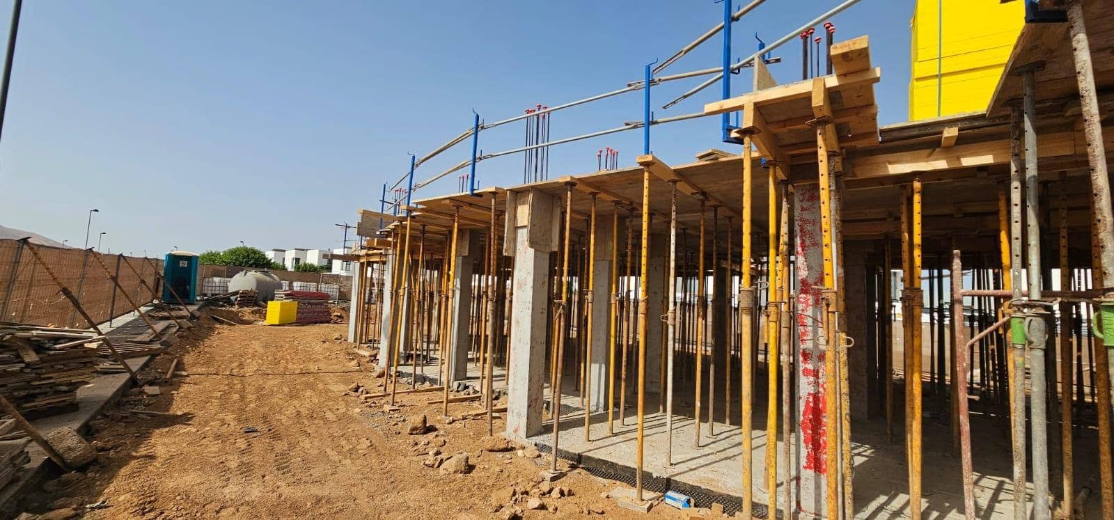 2 soveværelse Villa til salg i La Oliva med swimmingpool - € 454.000 (Ref: 9065150)