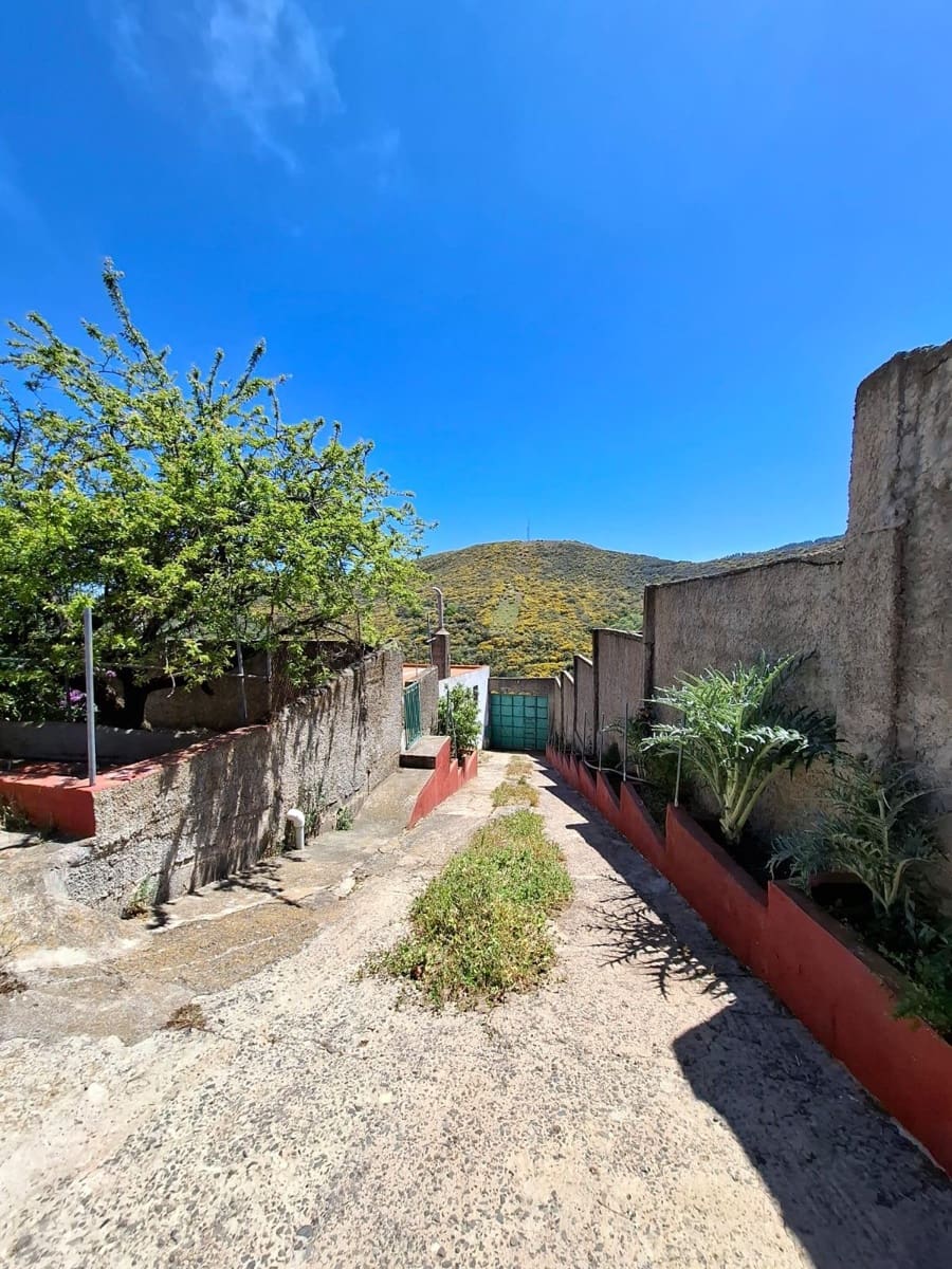 6 soveværelse Finca/Landehus til salg i Valsequillo med garage - € 265.000 (Ref: 9132322)